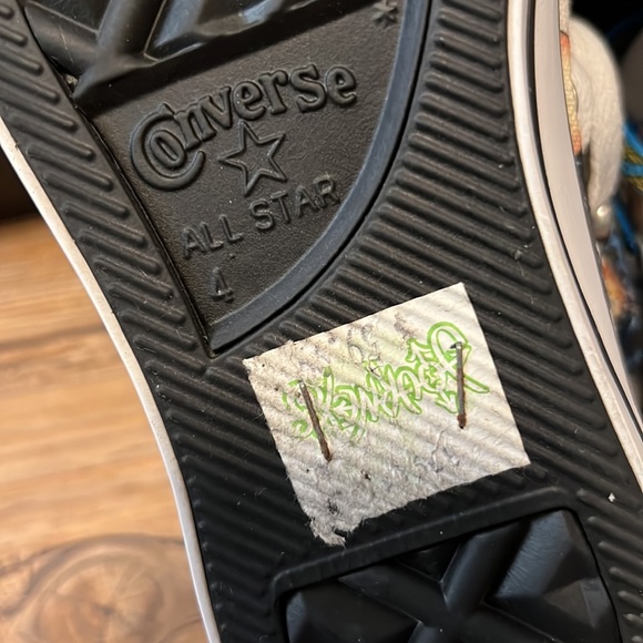 Wonder Woman Converse High Top Sneakers - M4/W6 - Picture 8 of 11